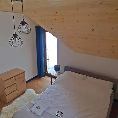 Zakatek Pod Gorcami * Waksmund